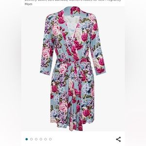 NWOT Posh mama robe